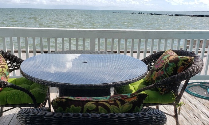 Rockport House | Bayfront Kontiki 203