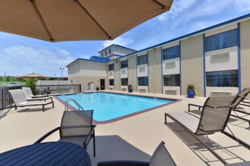 Ardmore Hotel | Baymont by Wyndham Ardmore I-35