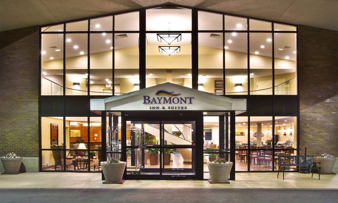 Ashley Oaks Hotel | Baymont by Wyndham Knoxville/Cedar Bluff