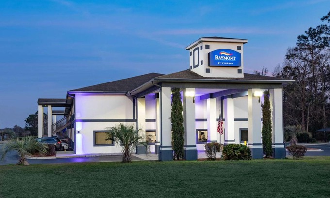 Midway Hotel | Baymont by Wyndham Midway Tallahassee