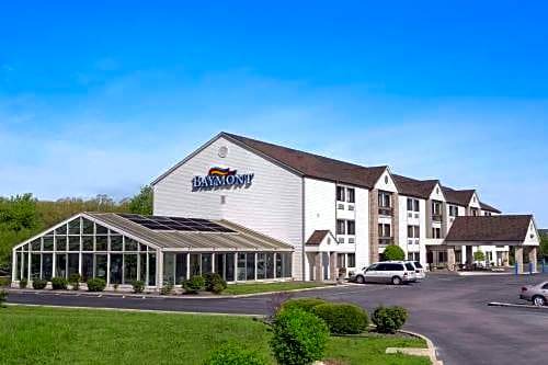 Sullivan Hotel | Baymont by Wyndham Sullivan