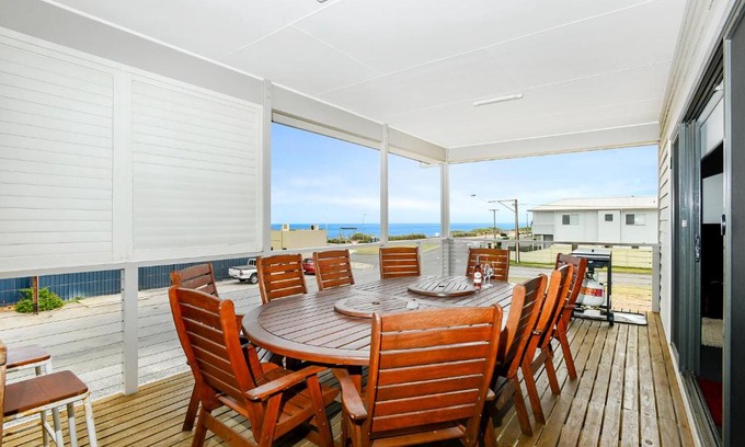 Aldinga Beach House | Bayside - Aldinga Beach - C21 SouthCoast Holidays