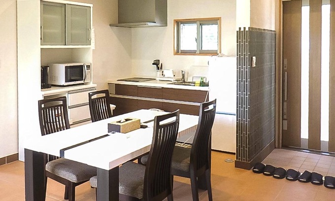 Sakimotobu House | BBQ on the balcony Cottage / Kunigami-gun Okinawa