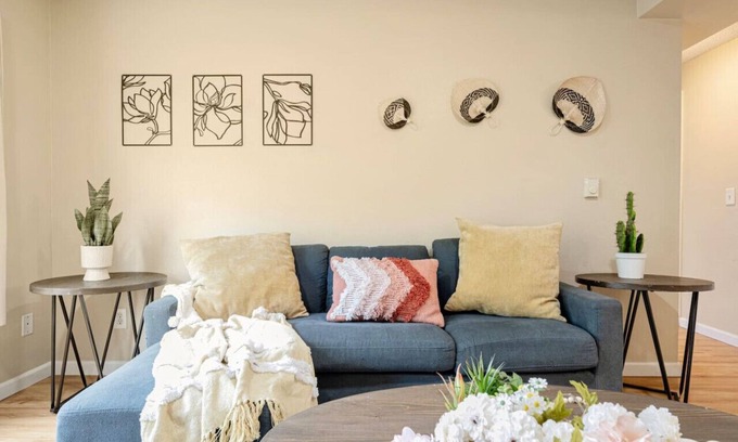 Highline Apartment | BD35 1b1b Apt Unit 1 @S Seattle close to airport