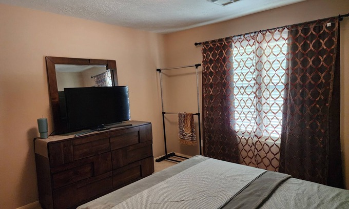 Sugar Land House | Be Our Guest!