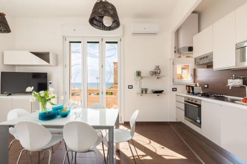 Quartiere XXXIII Lido di Ostia Ponente Apartment | Beach Apartment