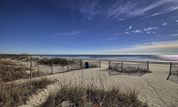 Myrtle Beach Apartment | Beach Colony Resort