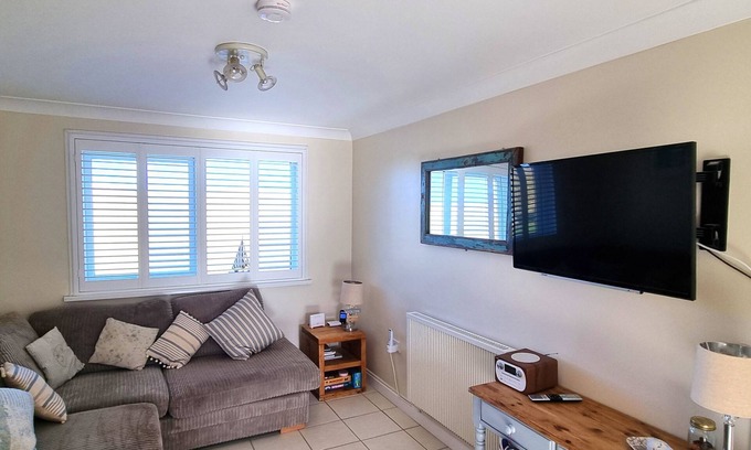 Perranporth Apartment | Beach front apartment with direct beach access!