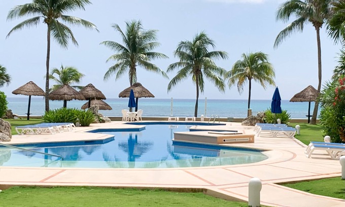 Puerto Aventuras Condo | Beach Front Luxury condo