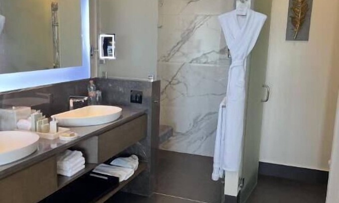 Cancun Resort | Beach Front Luxury 5 Diamond Property- 2 Bedroom