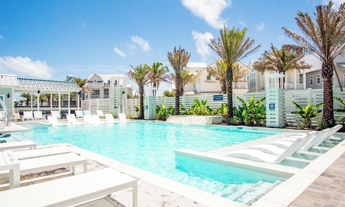 Port Aransas Cottage | Beach Grace 204 TAI