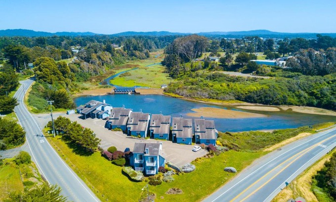 Fort Bragg Hotel | Beach House Inn