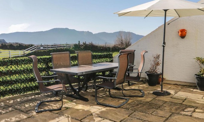 Deganwy Apartment | Beach House Ty Traeth