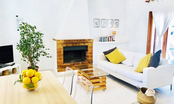Llucmajor Ski Chalet | Beach House With Free Wifi. Coastal Getaway Walking Distance From the Seashore