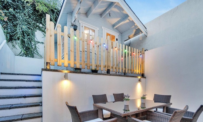 Kemptown Apartment | Beach Hut Hideaway By My Getaways
