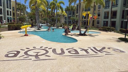 Las Carreras Apartment | Beach Pool Fun New Pickleball Courts