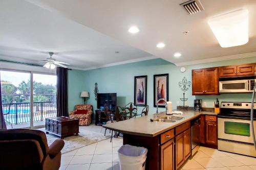 Fort Walton Beach - Destin Apartment | Beach Resort 210