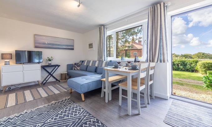 Weybourne House | Beach Retreat, Weybourne, Norfolk