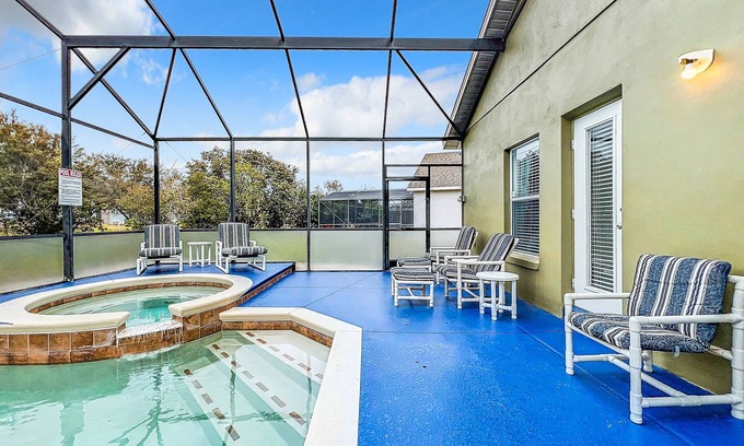 Four Corners House | Beach Theme Vacation Pool Spa Home Mins to Disney
