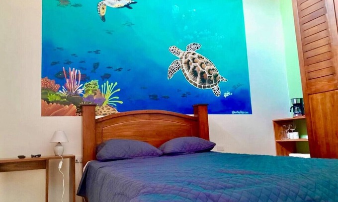 Matapalo House | Beach Townhouse, A/C Tortuga (Kitchenette +)