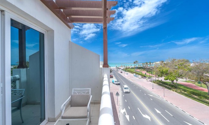 Umm Suqeim 3 Hotel | Beach Walk Boutique Jumeirah