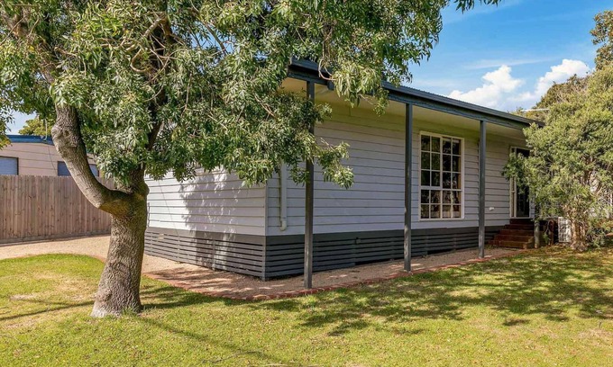Smiths Beach House | Beachcomber Bliss - sleeps 6