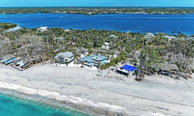 Englewood House | Beachfront Palace with Birdseye Rooftop Deck