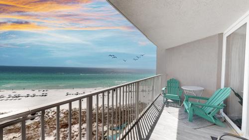 Gulf Lagoon Beach House | Beachfront - Renovated - Gulf view Bedroom - FLPCB5
