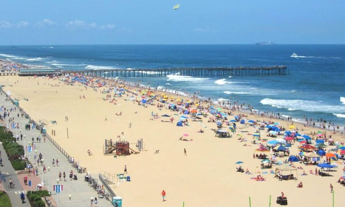 Virginia Beach Resort | Beachfront resort in Virginia Beach - just reduced 25% - August 2nd to 9th