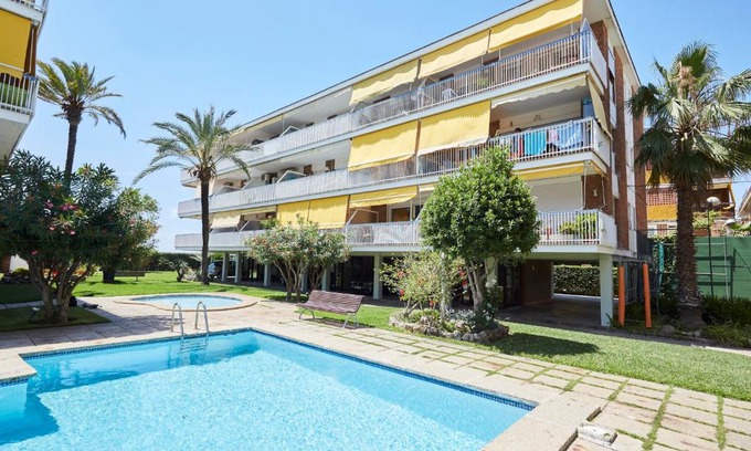 Castelldefels Apartment | Beachfront Resort Apartment