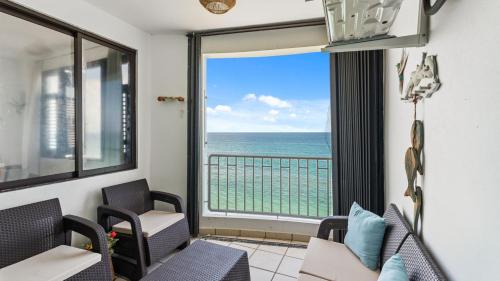 Stella House | Beachfront Serene Apt at Victoria del Mar 3F