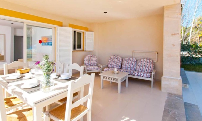 Mallorca Island Apartment | Beachside Comfort for Four