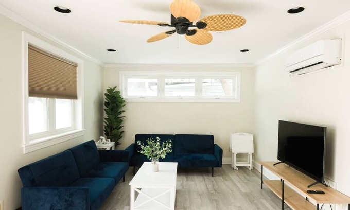Croatan Beach House | Beachside Haven Backyard and BBQ Fun in Croatan