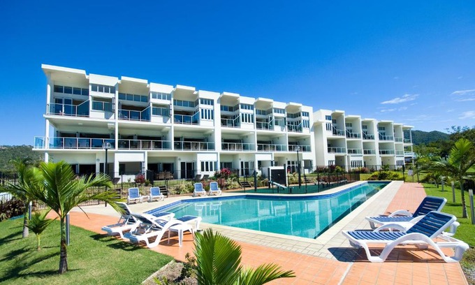 Nelly Bay Apartment | Beachside Magnetic Harbour Apartments