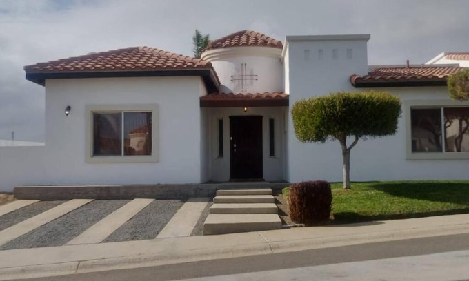 Playas de Rosarito House | BeachView Condo! 5 minute drive to Puerto Nuevo