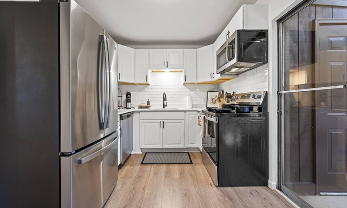 Glen Iris Apartment | Beacon Nest Homewood Hideaway - Family/Wifi/Patio