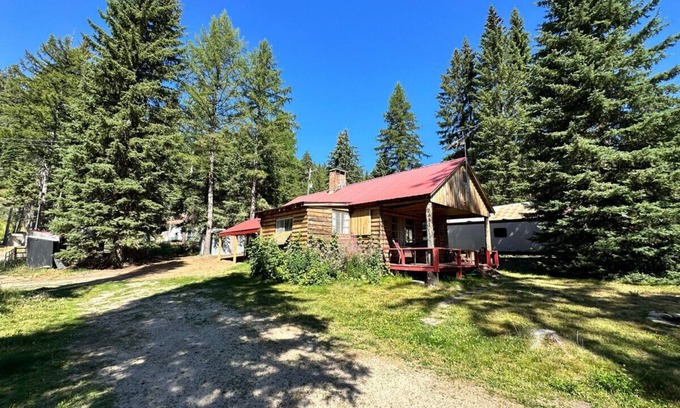 Tamarack Resort House | Bear Cabin .