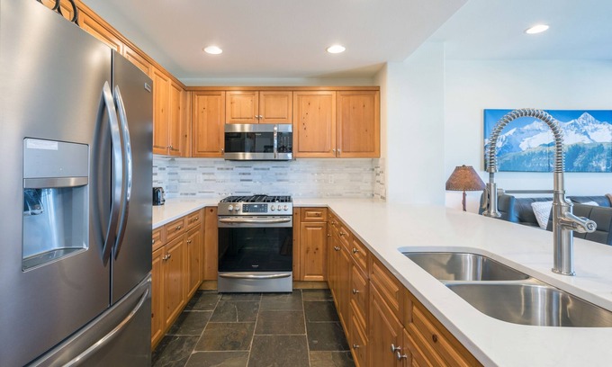 Mountain Village Condo | Bear Creek Lodge 209ab 2 Bedroom Condo by Alpine Lodging Telluride