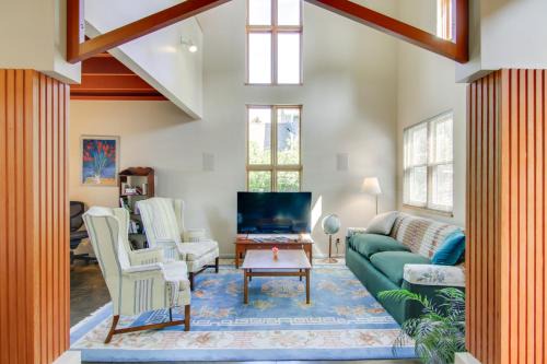Bozeman House | Bear House - 3 Blocks to Downtown Main St Bozeman!