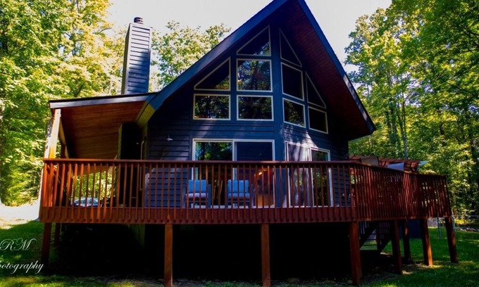 Accident Cabin | Bearfoot Hideaway