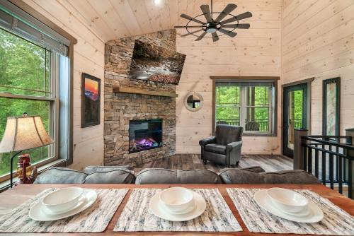 Sevierville House | Bearly Breezin