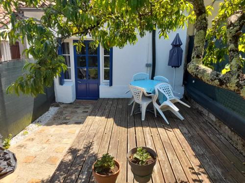 Le Vigeant House | Beau Maison