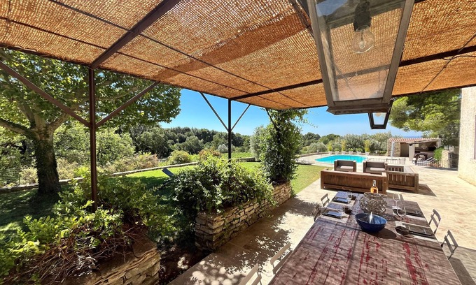 Beaumes-de-Venise Other | Beaumes de Venise, mas, 4 bedrooms, with swimming pool in the middle of the vineyards