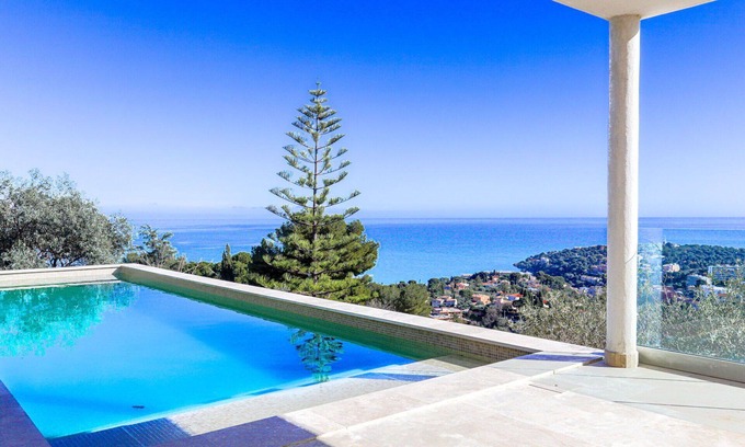Roquebrune-Cap-Martin Villa | Beautiful private villa for 10 people with private pool, A/C, WIFI, TV and terrace