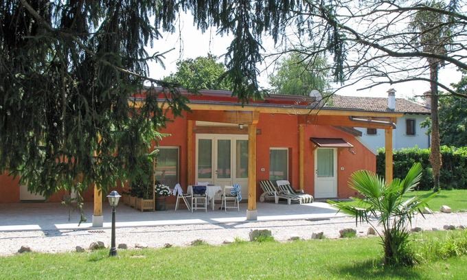 Strassoldo Apartment | Beautiful apartment for 4 people with WIFI, A/C, TV, terrace, pets allowed and parking