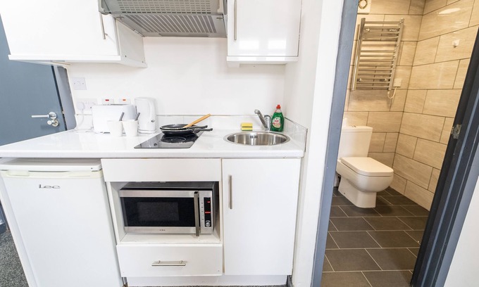 Birmingham Apartment | Beautiful 1-bed Studio in Birmingham