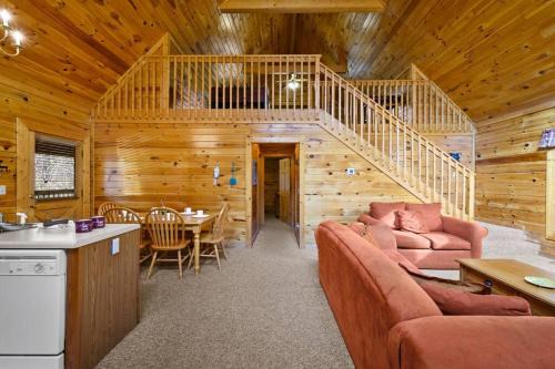 Sevierville House | Beautiful 2 Bed Cabin with Hot Tub and Resort Pool