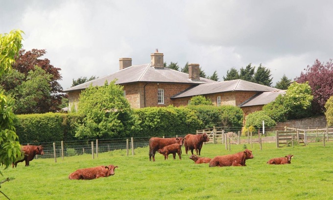 Towcester House | Beautiful 2 Bedroom Barn in Towcester Northants