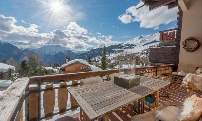 Verbier Condo | Beautiful 3 bedroom duplex fully renovated with magnificent mountain views!