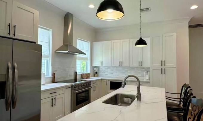 Maurepas House | Beautiful 3-bedroom house off the Diversion Canal in Maurepas. Hidden gem!